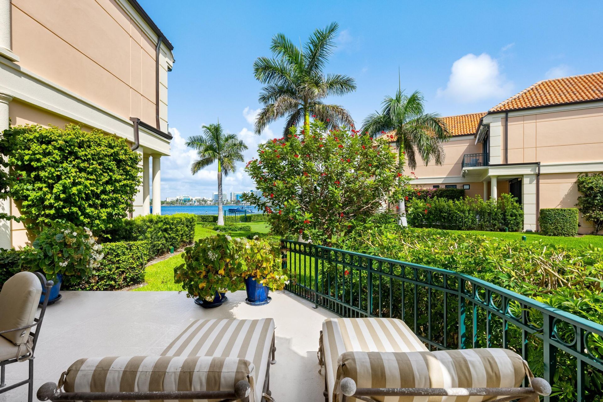 307 Everglade Avenue, Palm Beach, FL 33480 Photo