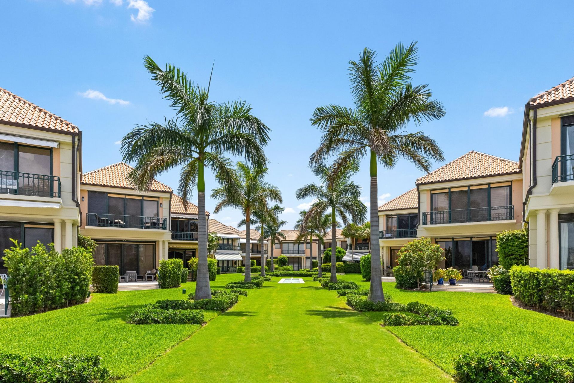 307 Everglade Avenue, Palm Beach, FL 33480 Photo