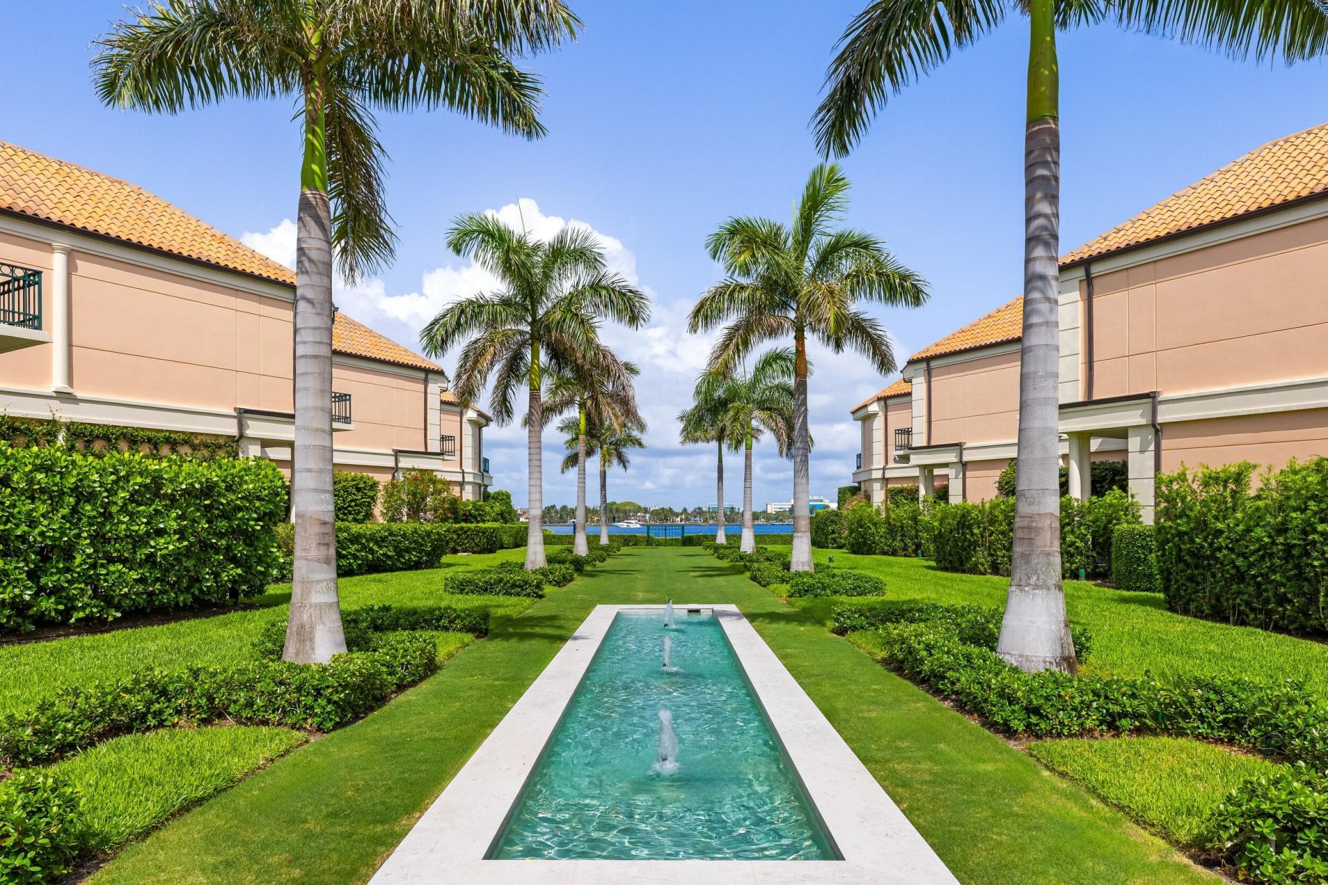 307 Everglade Avenue, Palm Beach, FL 33480 Photo