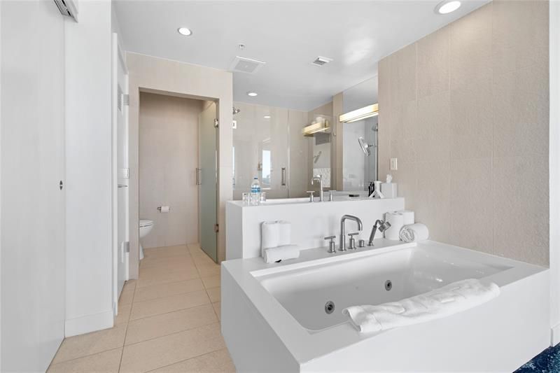 3101 Bayshore Drive, Unit 1102, Fort Lauderdale, FL 33304 Photo