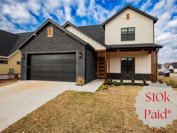 2331 W Seminole Drive, Rogers, AR 72758