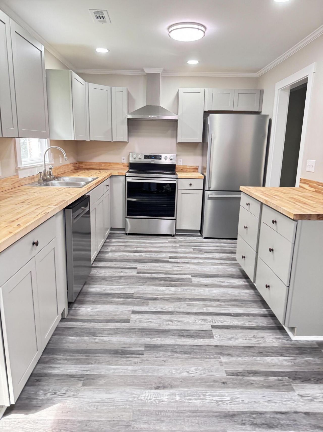 108 Franklin Street Photo 16