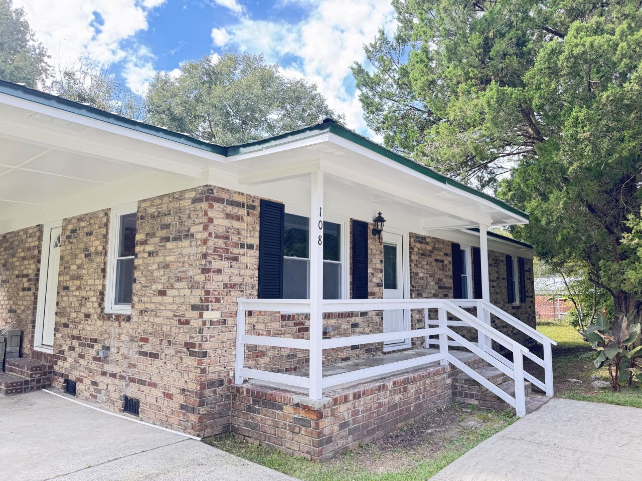 108 Franklin Street Photo 2