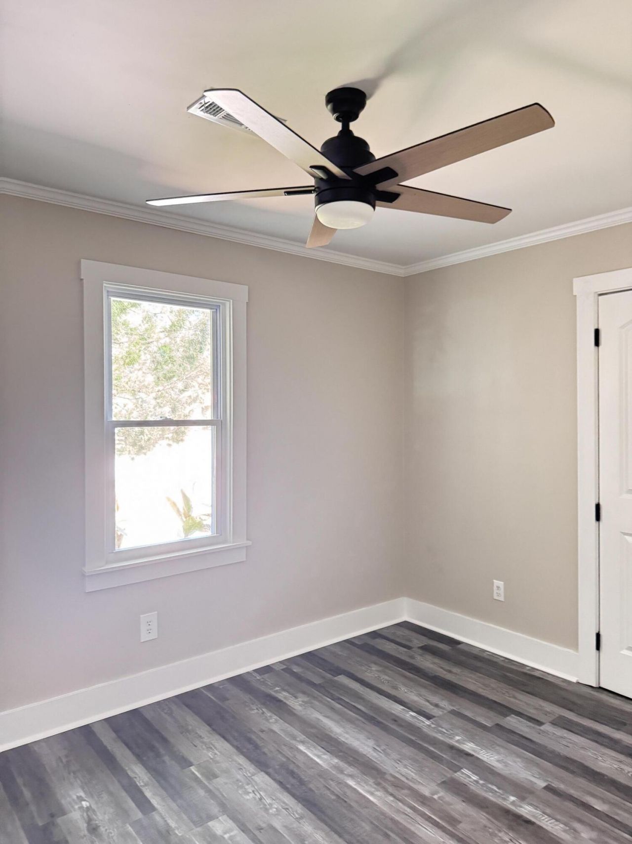 108 Franklin Street Photo 37