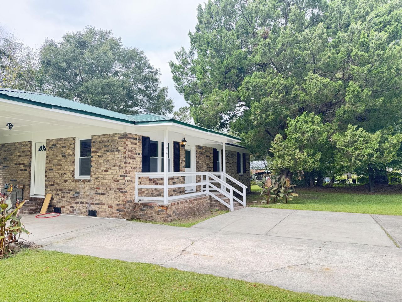 108 Franklin Street Photo 7