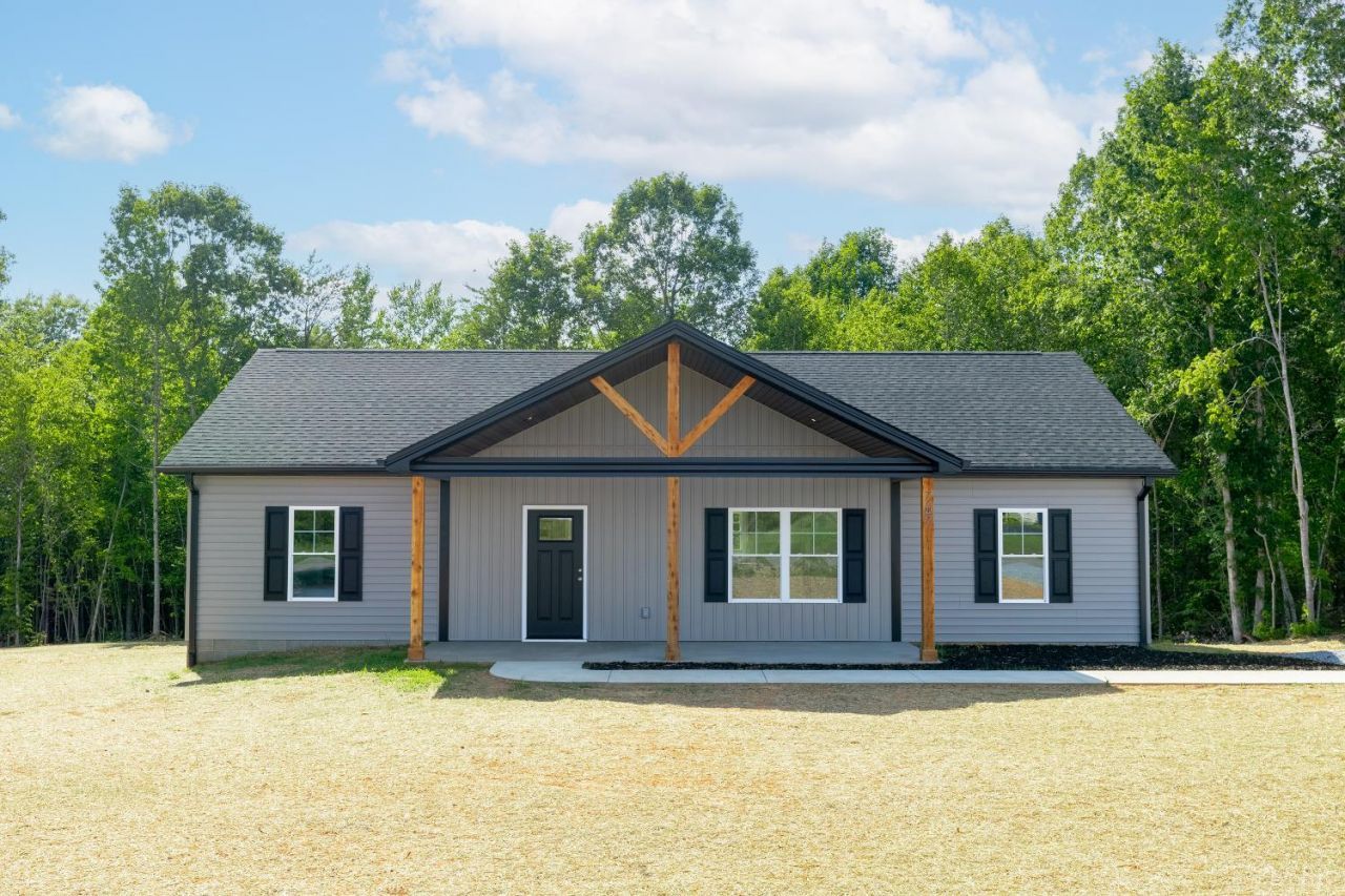 767 Down Creek Road, Brookneal, VA 24528