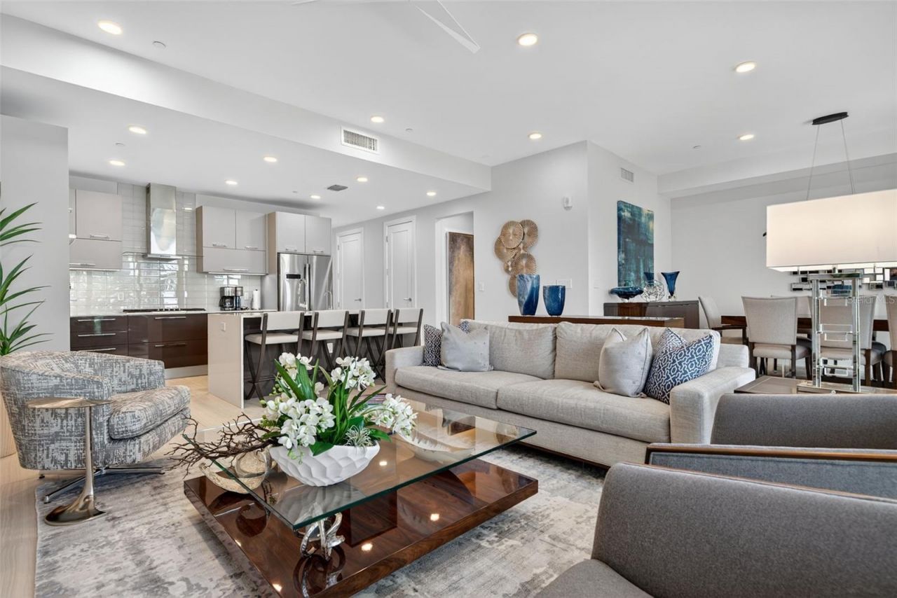 711 S Palm Avenue, Unit 303, Sarasota, FL 34236 Photo