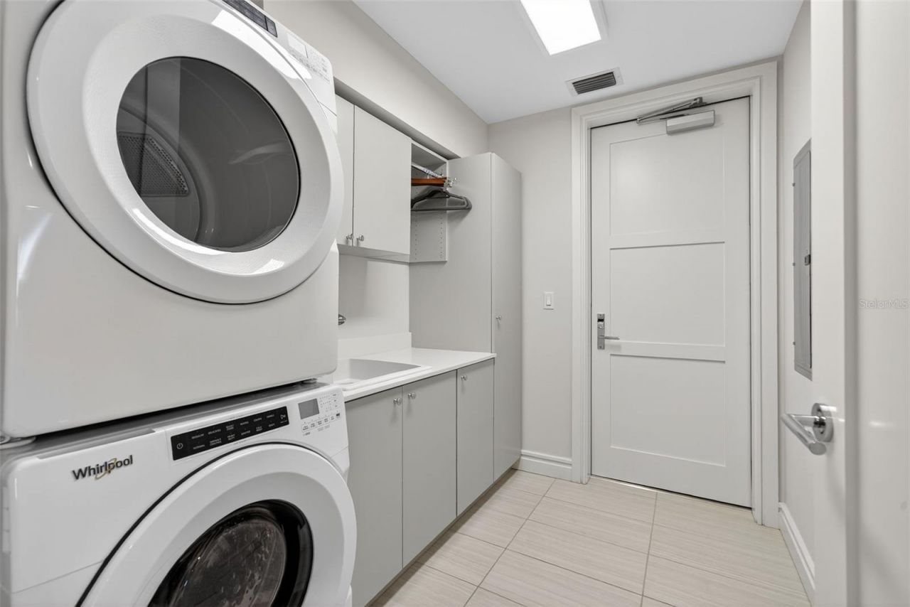 711 S Palm Avenue, Unit 303, Sarasota, FL 34236 Photo