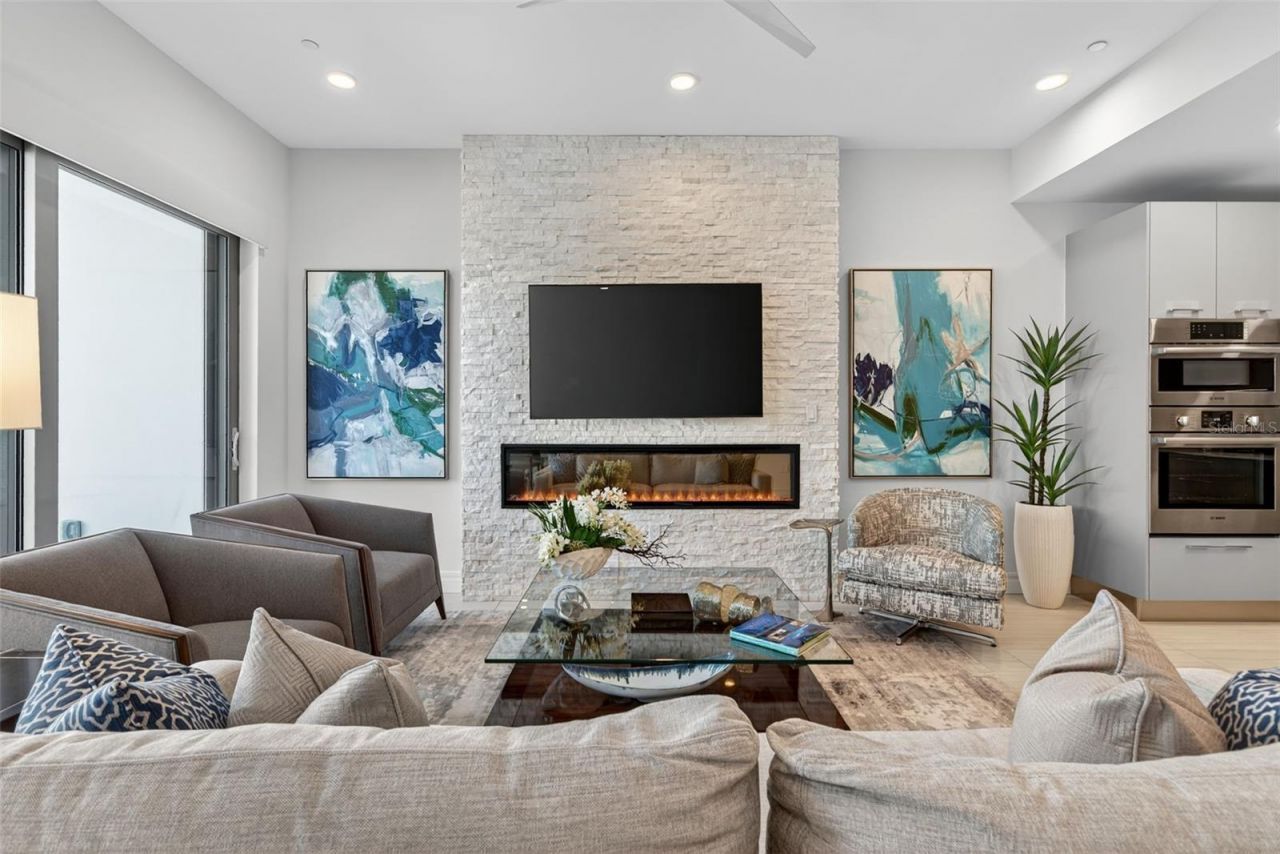 711 S Palm Avenue, Unit 303, Sarasota, FL 34236 Photo