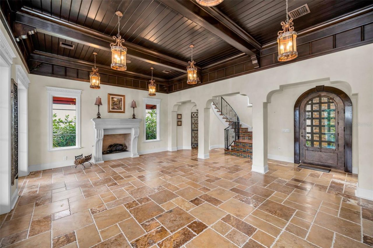 801 Brightwaters Boulevard Ne, Saint Petersburg, FL 33704 Photo