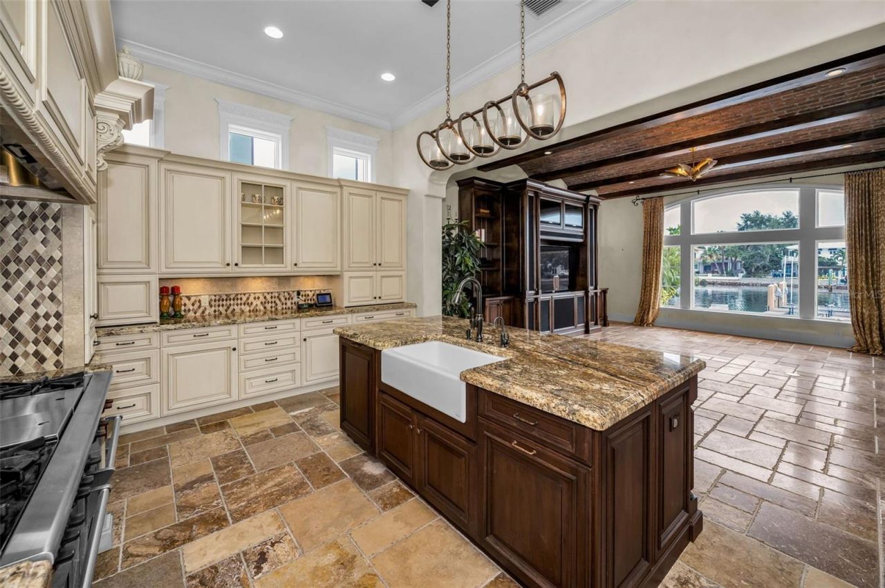 801 Brightwaters Boulevard Ne, Saint Petersburg, FL 33704 Photo