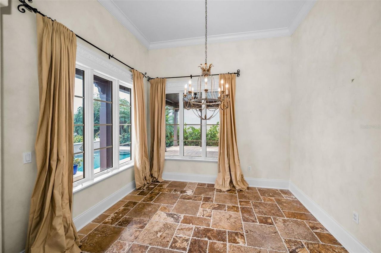 801 Brightwaters Boulevard Ne, Saint Petersburg, FL 33704 Photo