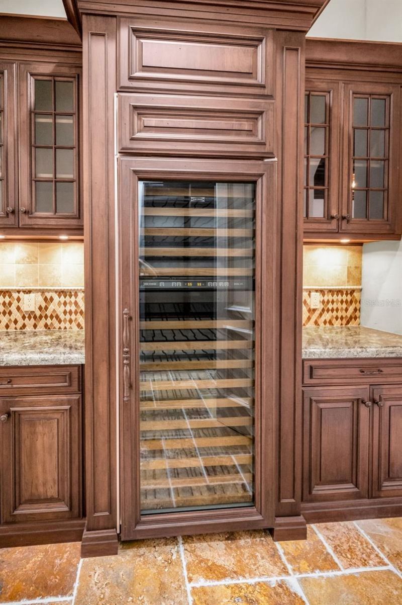 801 Brightwaters Boulevard Ne, Saint Petersburg, FL 33704 Photo