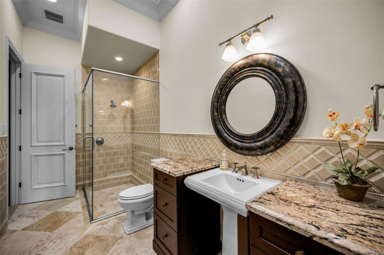 801 Brightwaters Boulevard Ne, Saint Petersburg, FL 33704 Photo