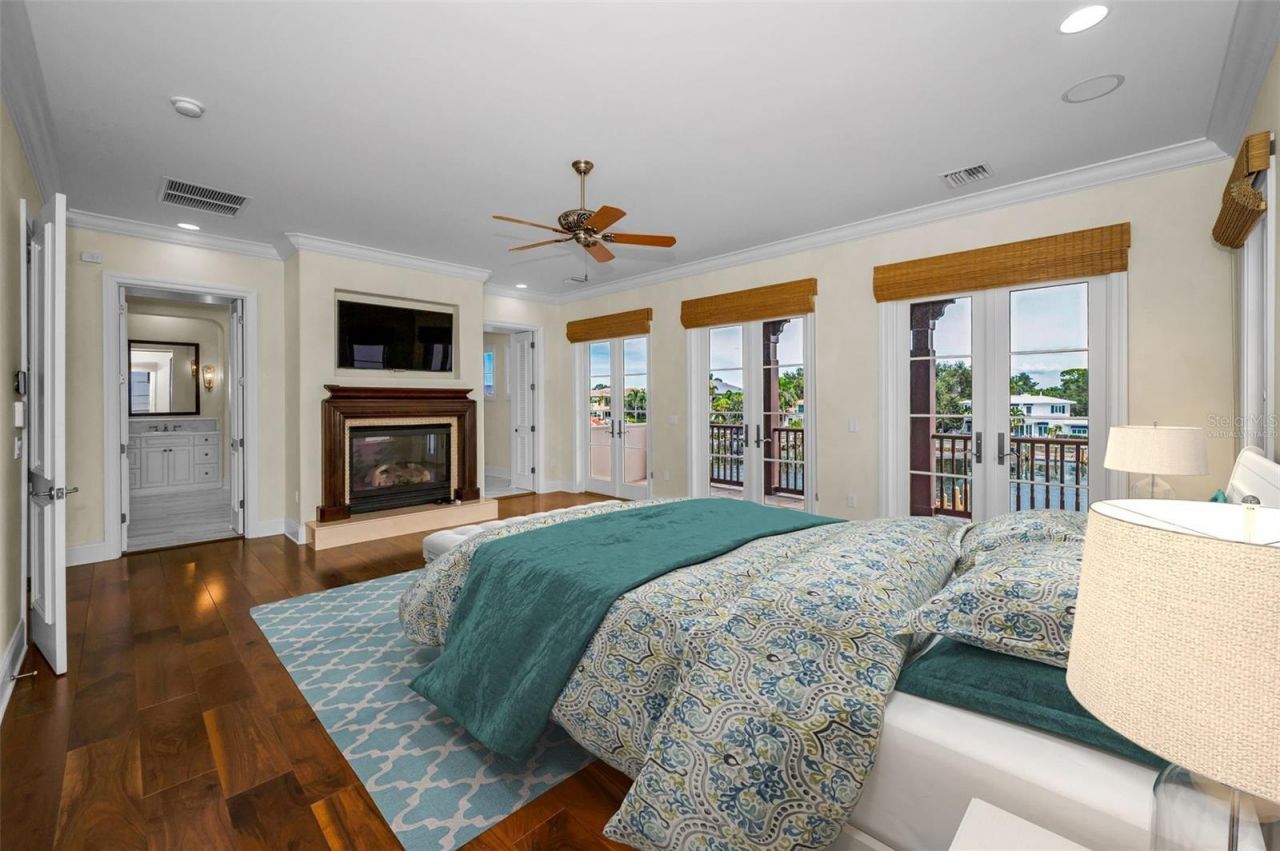 801 Brightwaters Boulevard Ne, Saint Petersburg, FL 33704 Photo