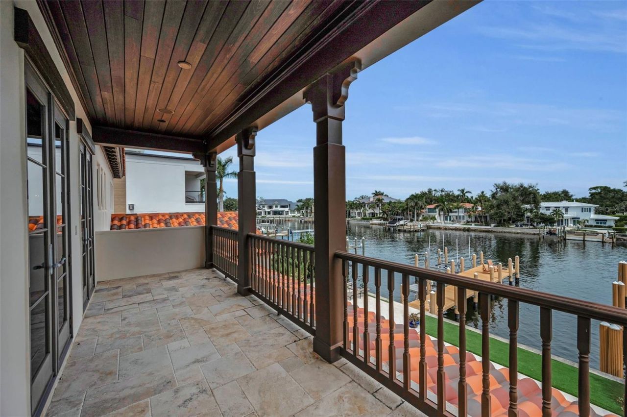 801 Brightwaters Boulevard Ne, Saint Petersburg, FL 33704 Photo