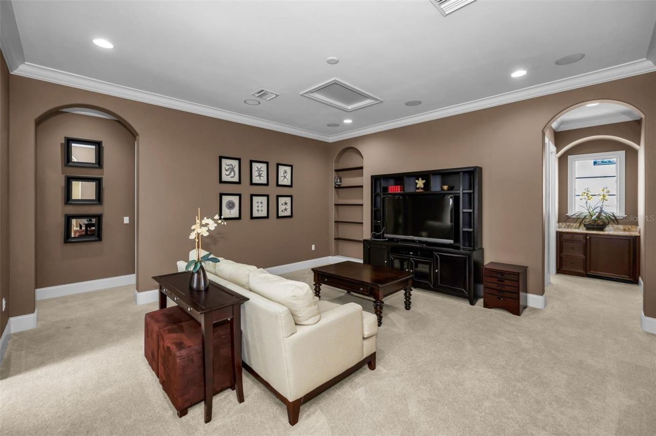 801 Brightwaters Boulevard Ne, Saint Petersburg, FL 33704 Photo