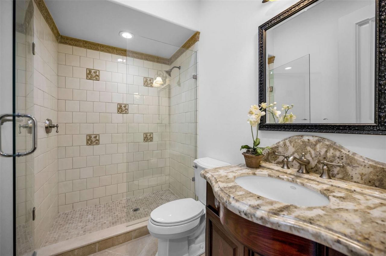 801 Brightwaters Boulevard Ne, Saint Petersburg, FL 33704 Photo