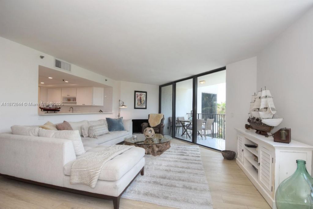 2565 S Ocean Blvd, Unit 205N, Highland Beach, FL 33487 Photo