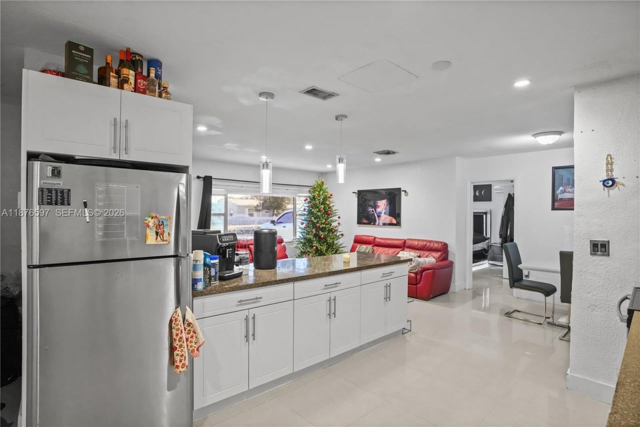 16010 NW 28th Ct, Miami Gardens, FL 33054 Photo