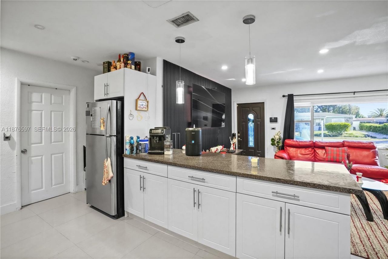 16010 NW 28th Ct, Miami Gardens, FL 33054 Photo