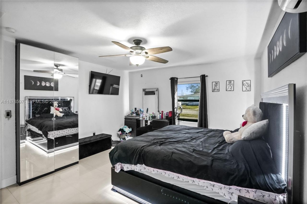 16010 NW 28th Ct, Miami Gardens, FL 33054 Photo