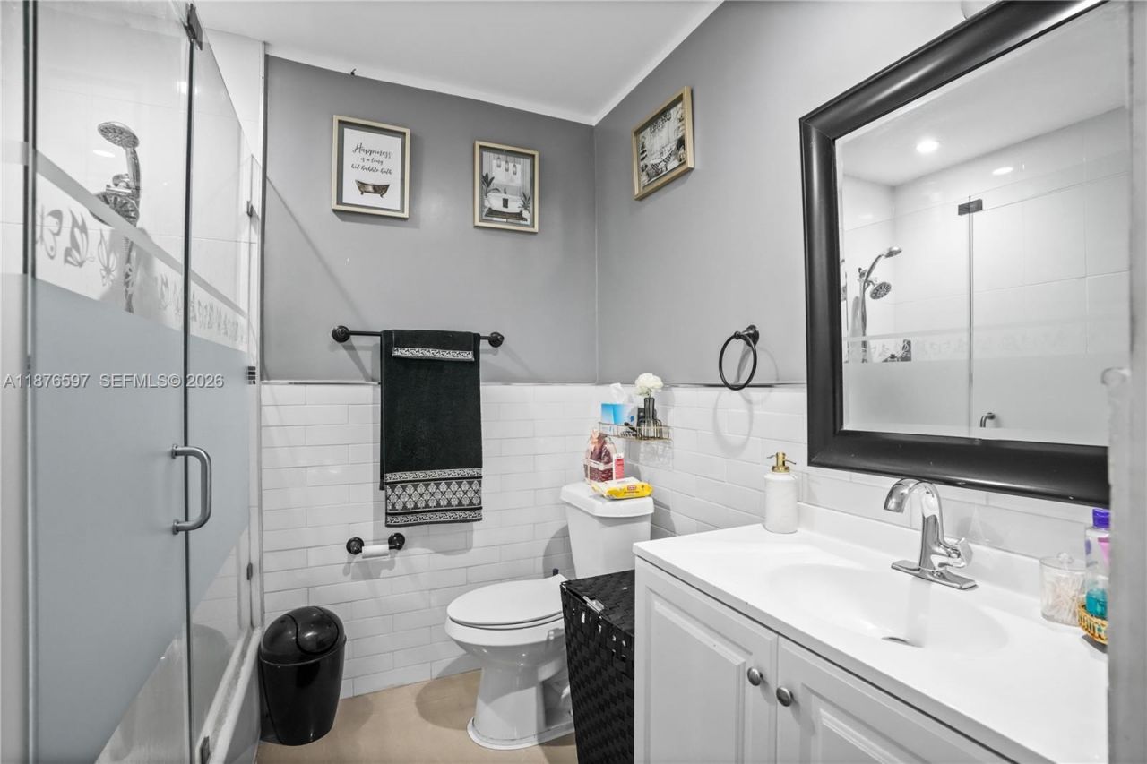 16010 NW 28th Ct, Miami Gardens, FL 33054 Photo