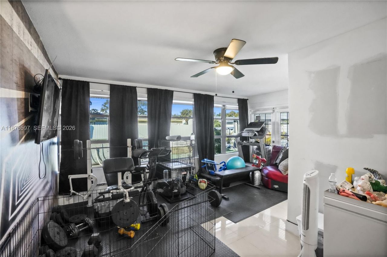 16010 NW 28th Ct, Miami Gardens, FL 33054 Photo