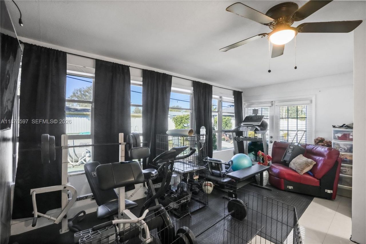 16010 NW 28th Ct, Miami Gardens, FL 33054 Photo