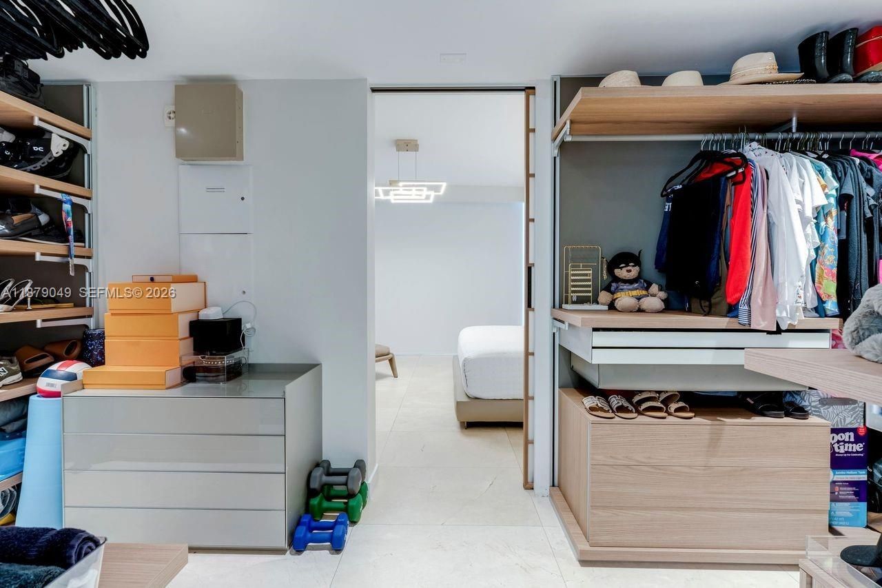 465 Brickell Ave, Unit 4801, Miami, FL 33131 Photo