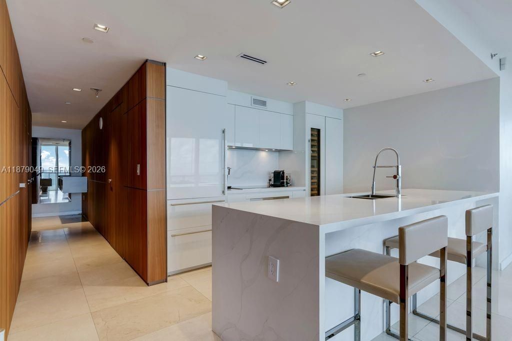 465 Brickell Ave, Unit 4801, Miami, FL 33131 Photo