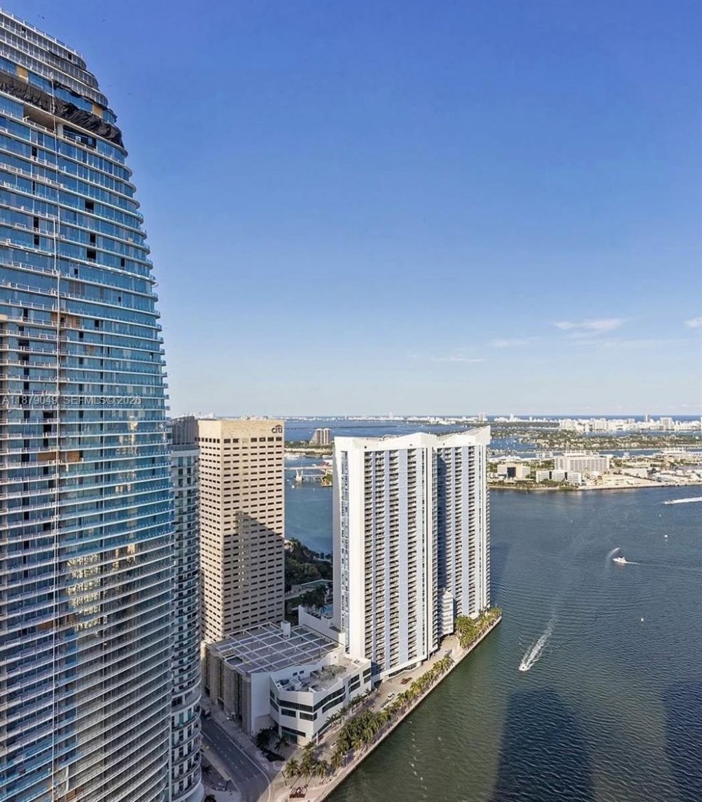 465 Brickell Ave, Unit 4801, Miami, FL 33131 Photo