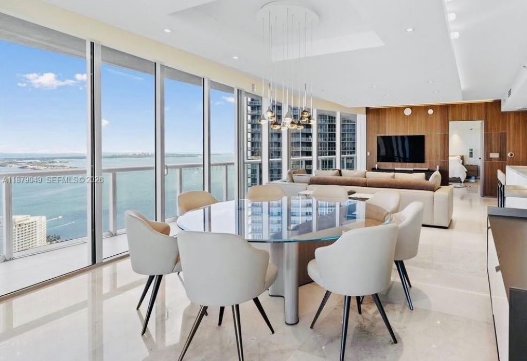 465 Brickell Ave, Unit 4801, Miami, FL 33131 Photo