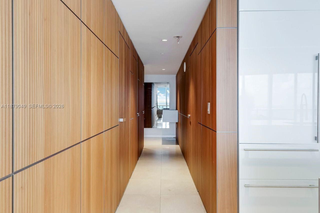 465 Brickell Ave, Unit 4801, Miami, FL 33131 Photo