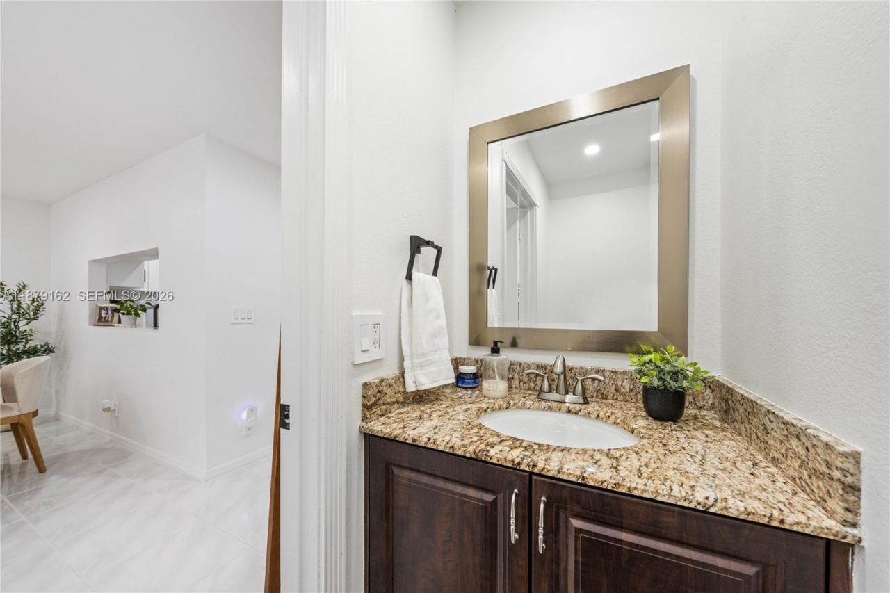 3803 NW 122nd Ter, Sunrise, FL 33323 Photo