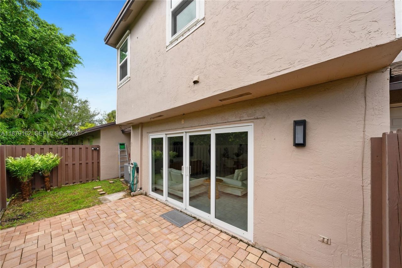 3803 NW 122nd Ter, Sunrise, FL 33323 Photo