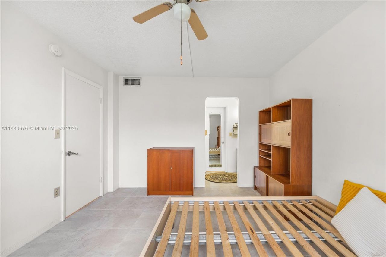 2903 Point East Dr, Unit K111, Aventura, FL 33160 Photo