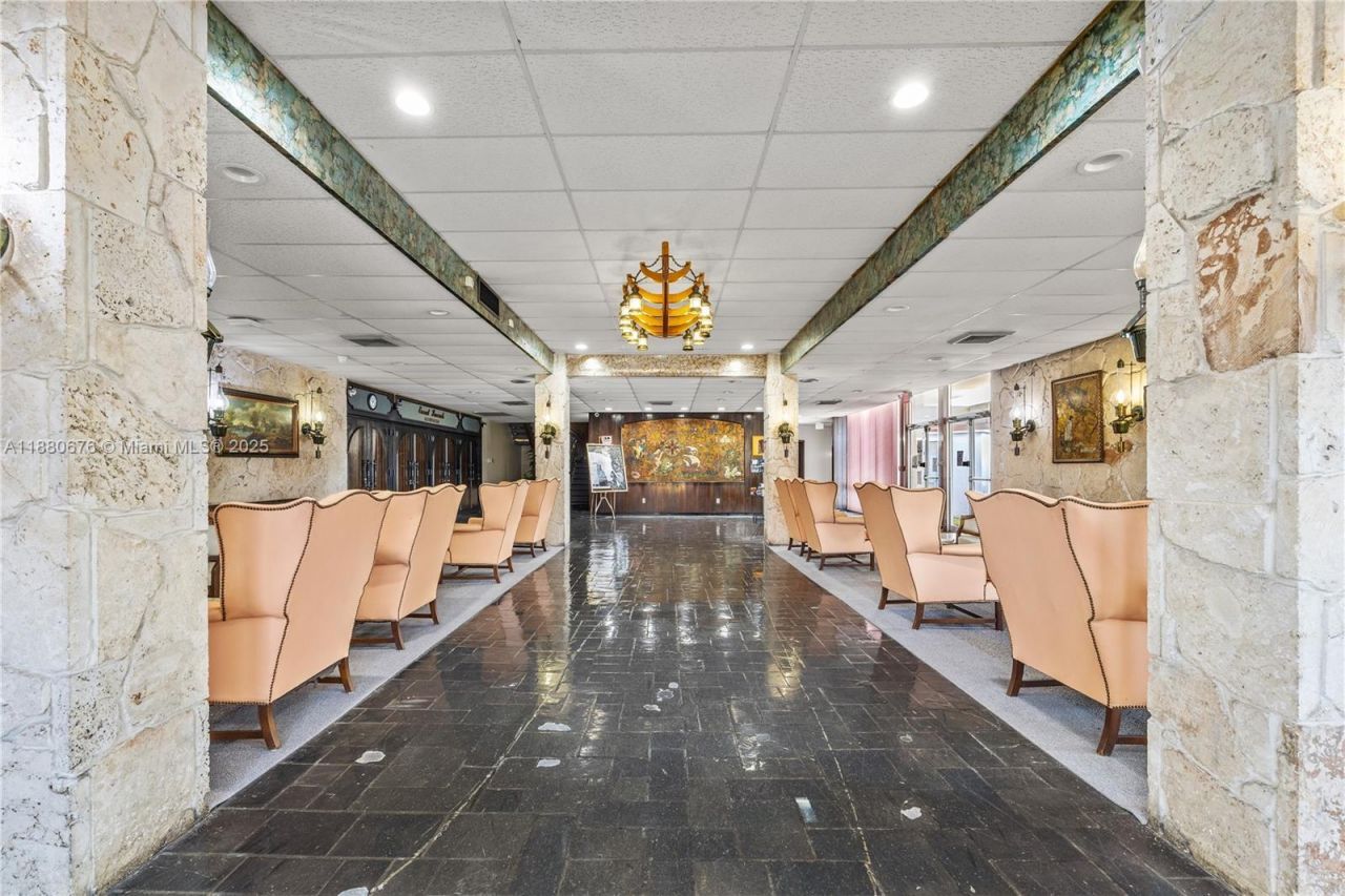 2903 Point East Dr, Unit K111, Aventura, FL 33160 Photo