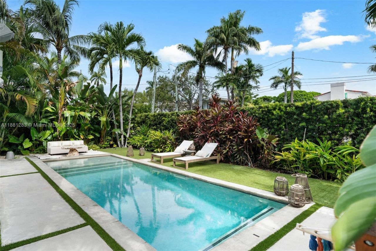 520 E Dilido Dr, Miami Beach, FL 33139 Photo