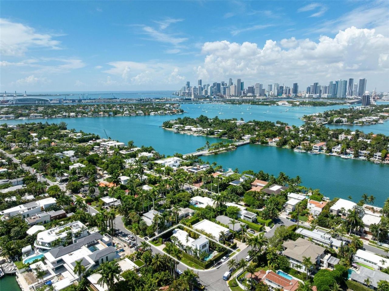 520 E Dilido Dr, Miami Beach, FL 33139 Photo