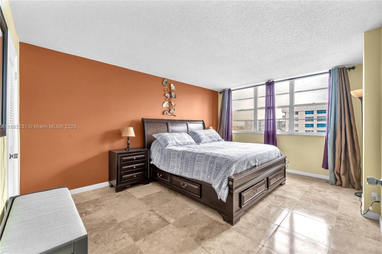 3161 S Ocean Dr, Unit 802, Hallandale Beach, FL 33009 Photo