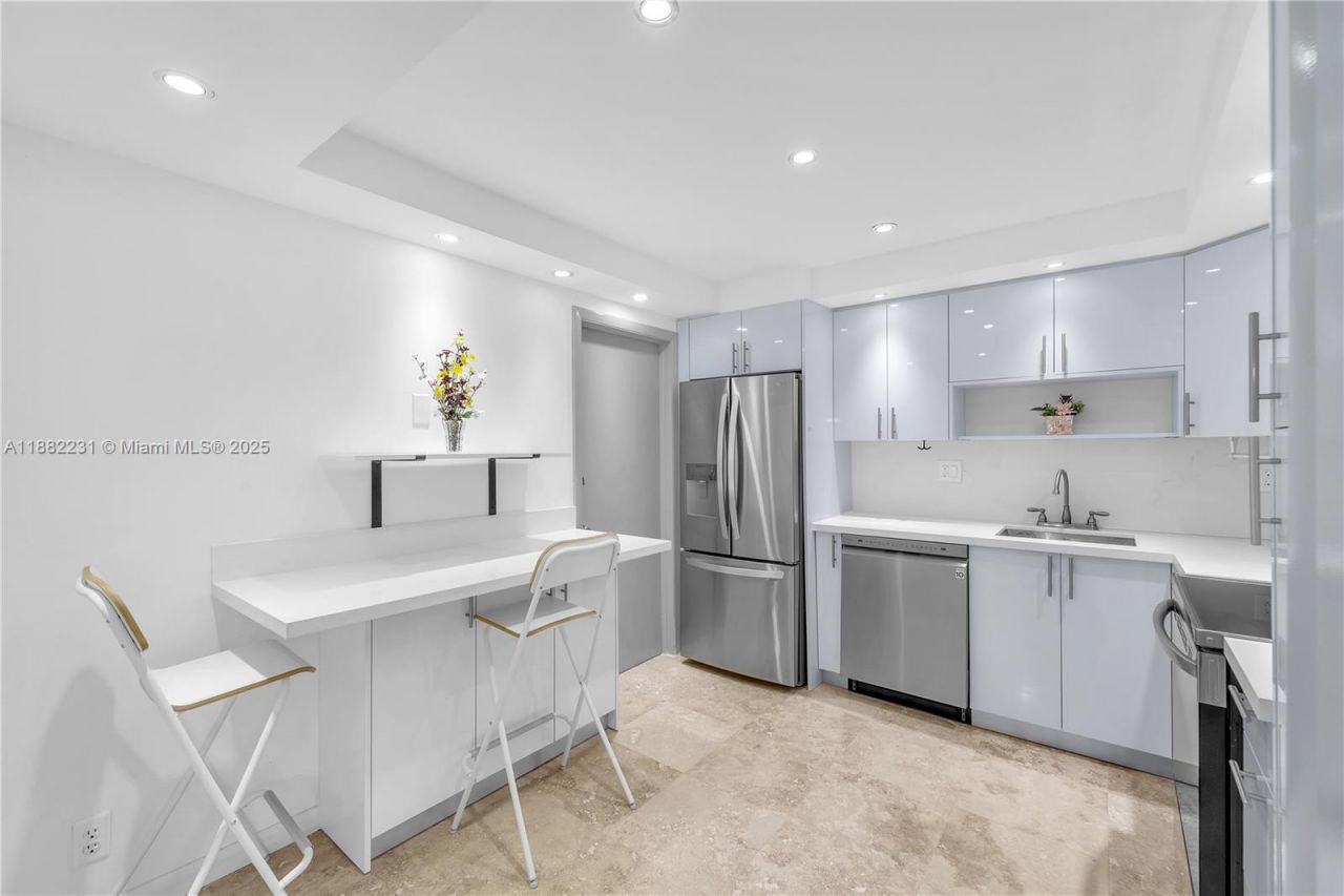 3161 S Ocean Dr, Unit 802, Hallandale Beach, FL 33009 Photo