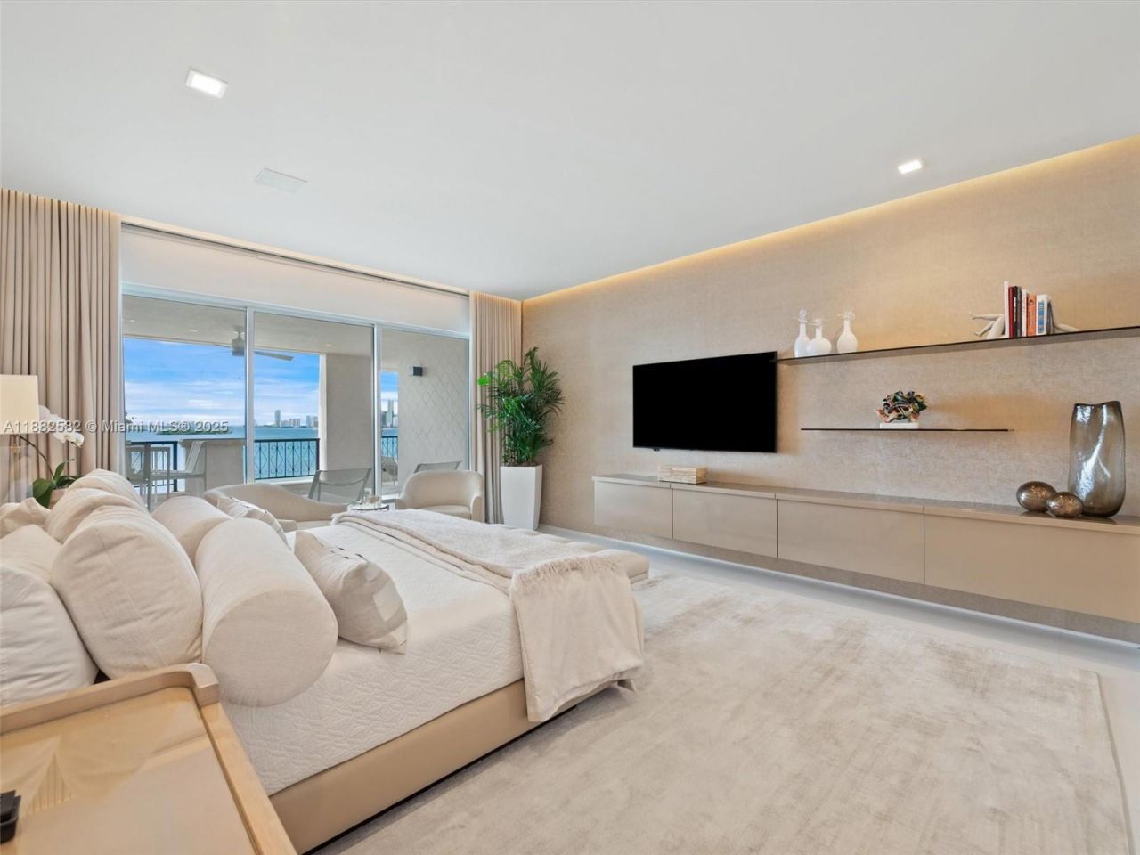 5053 Fisher Island Dr, Unit 5053, Miami Beach, FL 33109 Photo