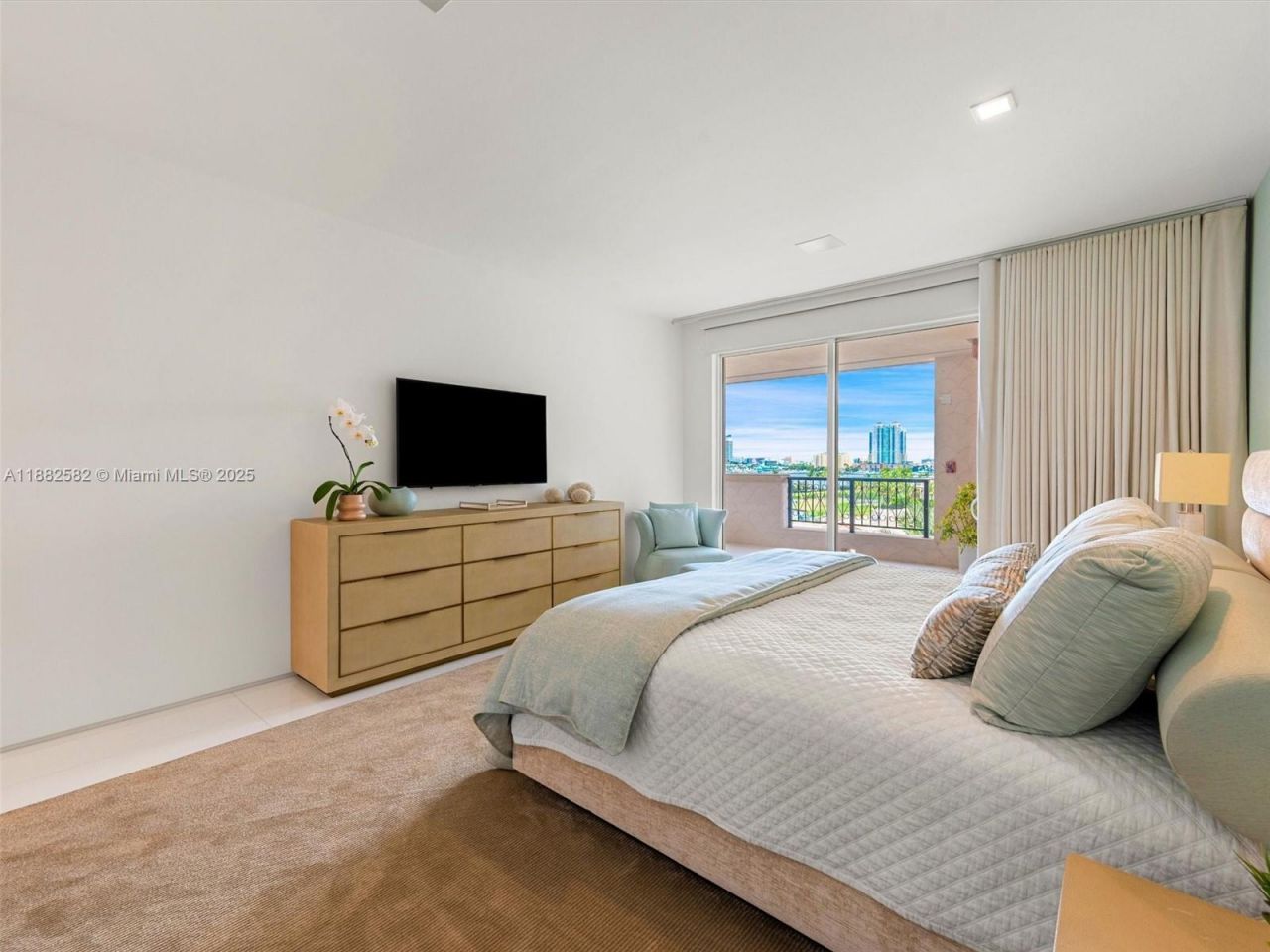 5053 Fisher Island Dr, Unit 5053, Miami Beach, FL 33109 Photo