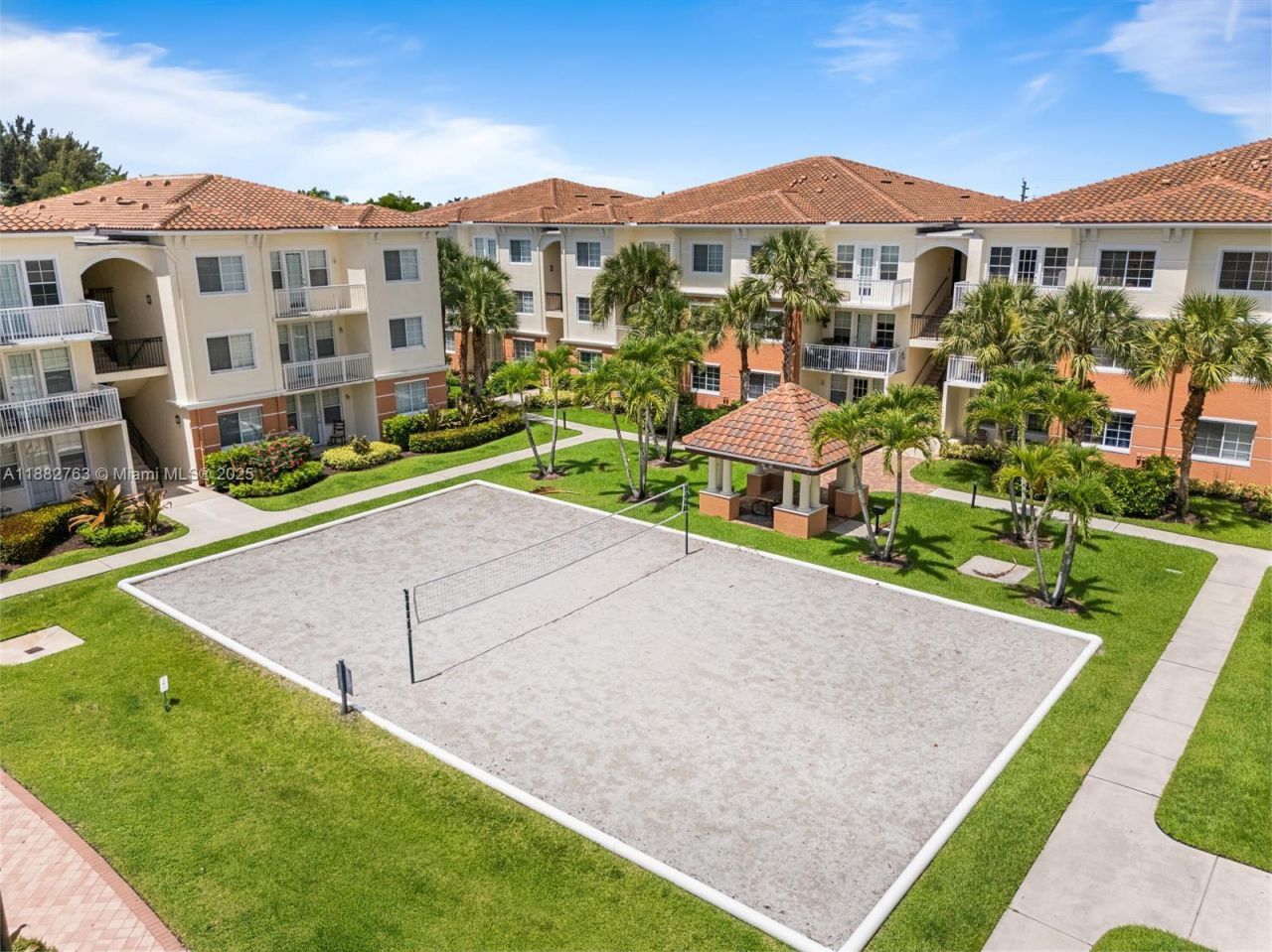 9833 Baywinds Dr, Unit 7203, West Palm Beach, FL 33411 Photo