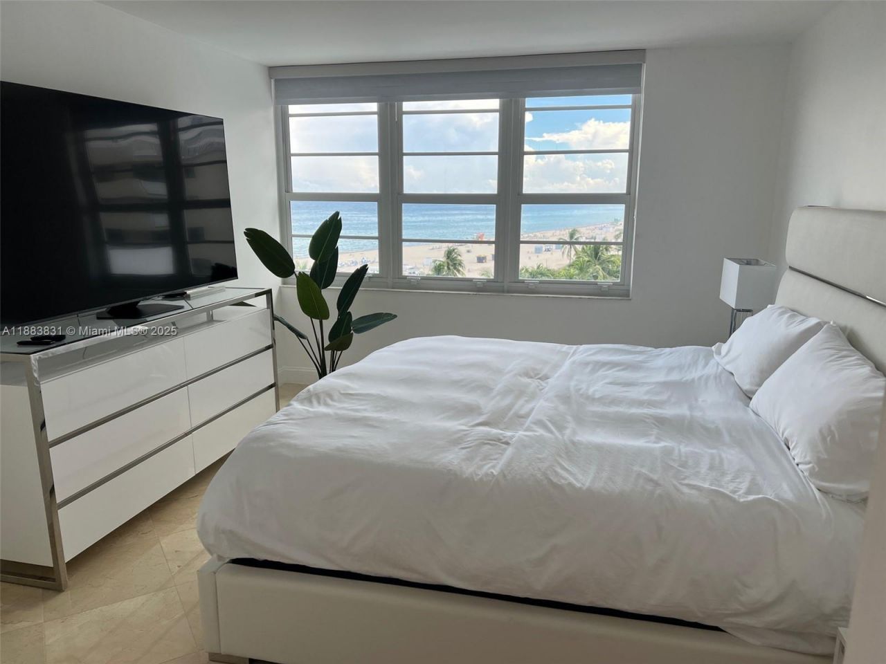 100 Lincoln Rd, Unit 848, Miami Beach, FL 33139 Photo