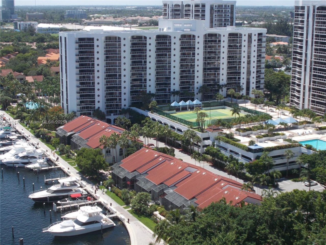 3620 Yacht Club Dr, Unit 503, Aventura, FL 33180 Photo