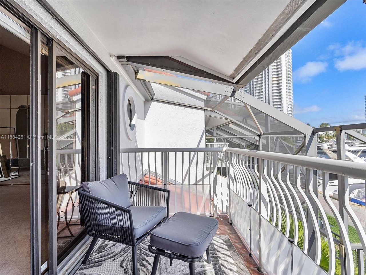 3620 Yacht Club Dr, Unit 503, Aventura, FL 33180 Photo