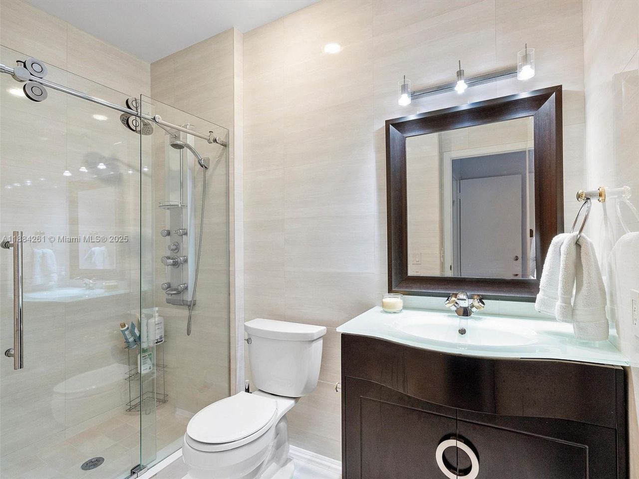 3620 Yacht Club Dr, Unit 503, Aventura, FL 33180 Photo