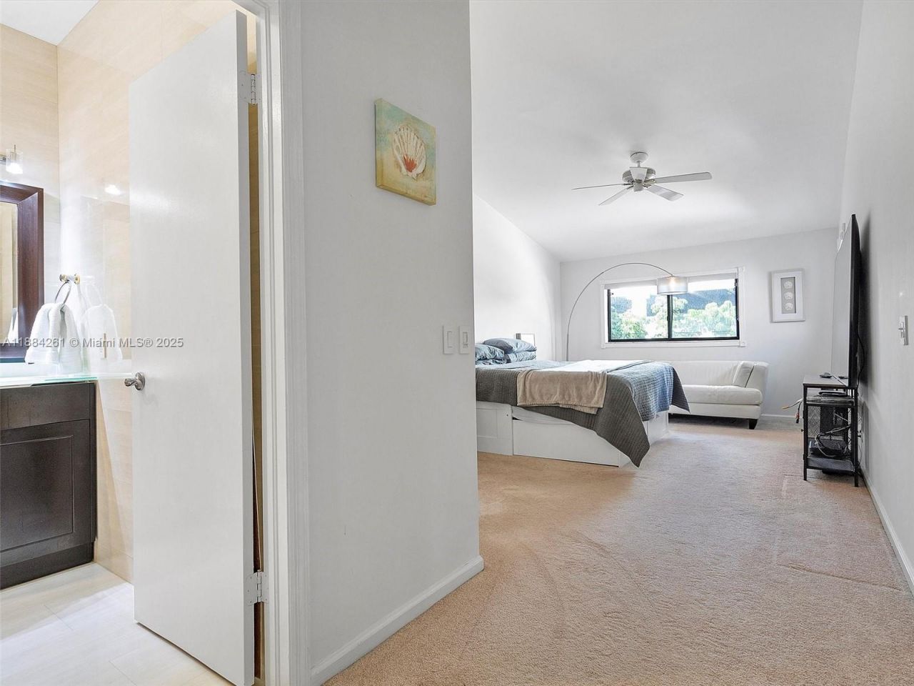 3620 Yacht Club Dr, Unit 503, Aventura, FL 33180 Photo